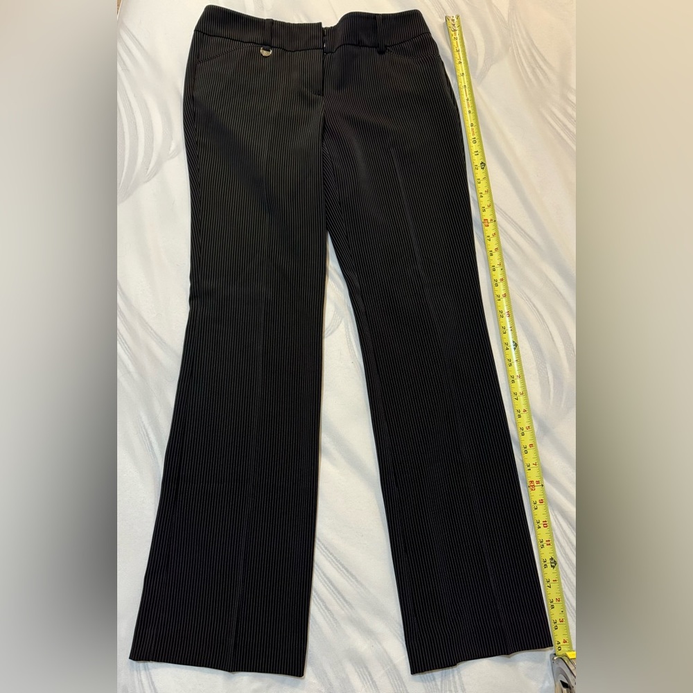 New York & Company black pinstriped women’s dress pants